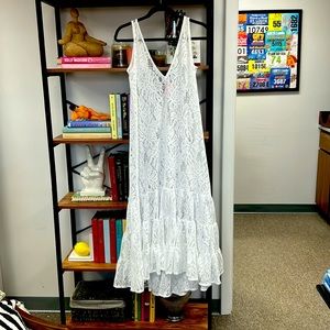 Lilly Pulitzer Finley Lace cover up.  Size XS